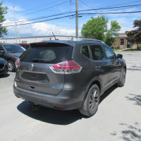 2016 Nissan Rogue SL AWD w/Panoramic Sunroof Heated seats and Back-up camera. Great used Nissan Rogu... (image 5)