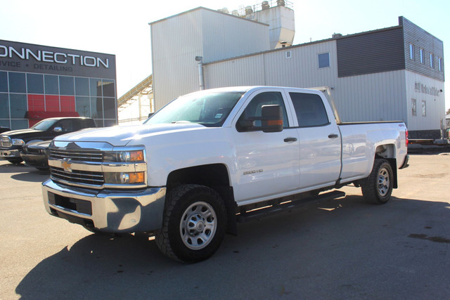 2018 Chevrolet Silverado 2500HD - 4x4 - CREW - LONG BOX - ACCIDE in Cars & Trucks in Saskatoon - Image 3