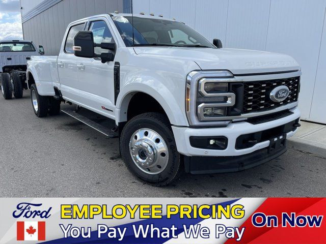 2025 Ford Super Duty F-450 DRW Platinum in Cars & Trucks in Strathcona County