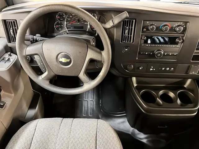 2024 Chevrolet Express Cargo 2500 WT 155 in Cars & Trucks in Laval / North Shore - Image 11