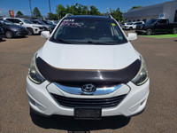 Navigation, Sunroof, Leather Seats, Bluetooth, Rear View Camera! For a versatile crossover with an u... (image 1)
