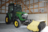 2011 John Deere 3720 Tractor