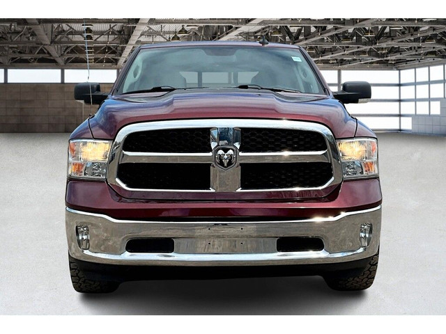 2022 Ram 1500 Classic SLT Crew | Luxury Group | Extended Warrant in Cars & Trucks in Mississauga / Peel Region - Image 3