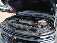 This Chevrolet Suburban delivers a Gas V8 6.2L/ engine powering this Automatic transmission. ENGINE,... (image 9)
