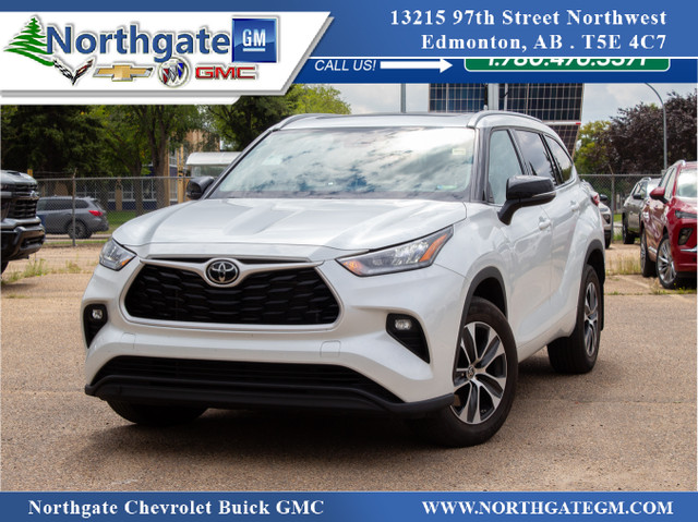 2022 Toyota Highlander XLE in Cars & Trucks in Edmonton