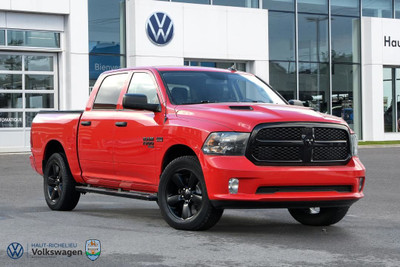 2019 RAM 1500 Classic Express cabine d'équipe 4x4 caisse de 5 pi