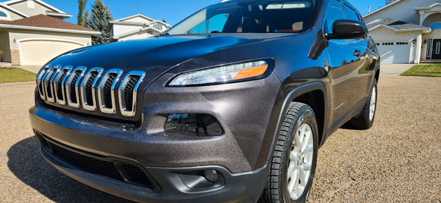 2015 Jeep Cherokee NORTH in Cars & Trucks in Edmonton