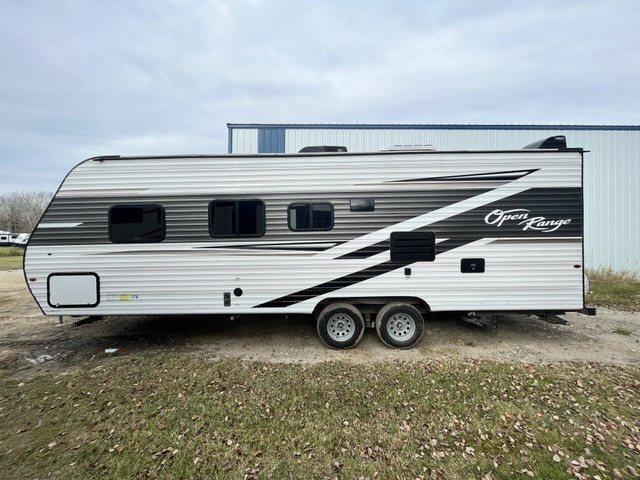 2022 HIGHLAND OPEN RANGE 26BH (FINANCING AVAILABLE) in Travel Trailers & Campers in Cambridge - Image 3
