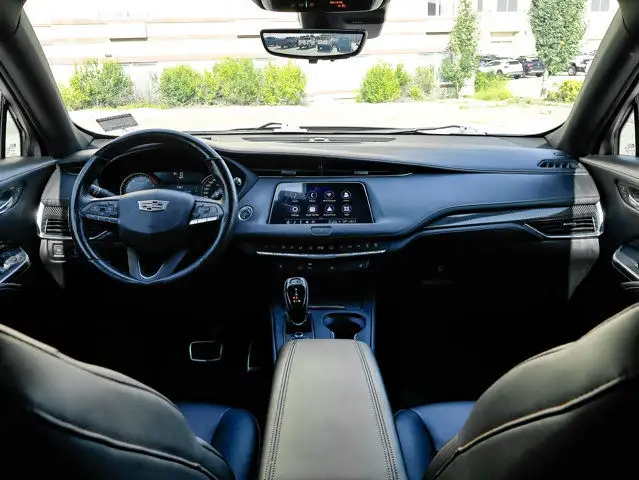 2022 Cadillac XT4 AWD Sport 2.0L in Cars & Trucks in Strathcona County - Image 34