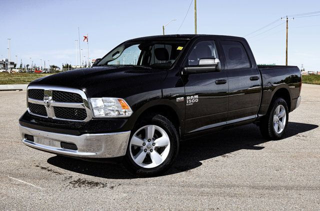 2023 Ram 1500 Classic SLT CREWCAB 4X4 HEMI in Cars & Trucks in Strathcona County