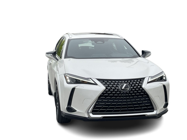 2025 Lexus UXH NONE in Cars & Trucks in Laval / North Shore - Image 3