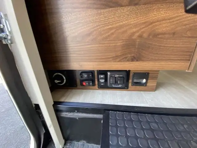 2024 Winnebago View 24J in RVs & Motorhomes in Abbotsford - Image 44