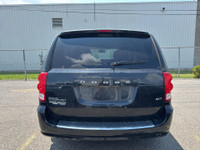 Le Dodge Grand Caravan SE 2018 est la minifourgonnette ideale pour les familles a la recherche de co... (image 6)