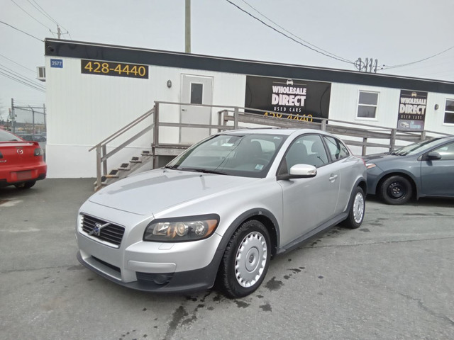 2010 Volvo C30 24i CLEAN CARFAX!!! dans Autos et camions  à Ville d’Halifax - Image 3