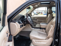 CARGET AUTOMOTIVE is thrilled to offer this 2012 Cadillac Escalade, a full-size luxury SUV offering... (image 9)