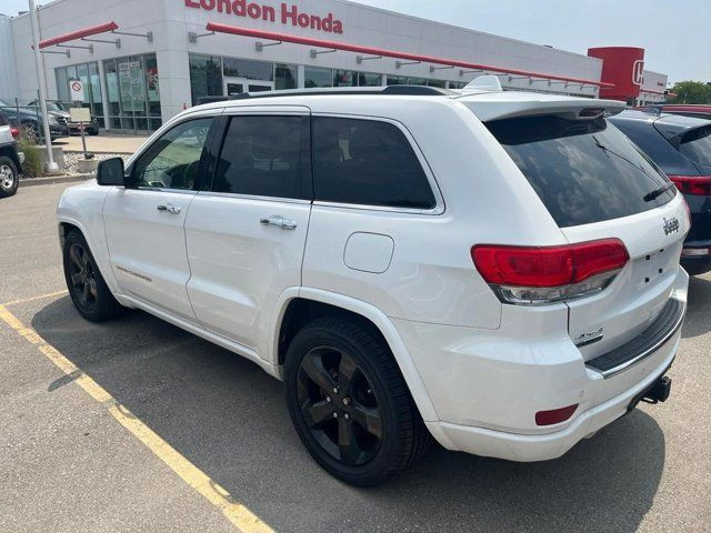2014 Jeep Grand Cherokee Overland | Clean Carfax | New Tires in Cars & Trucks in London - Image 4