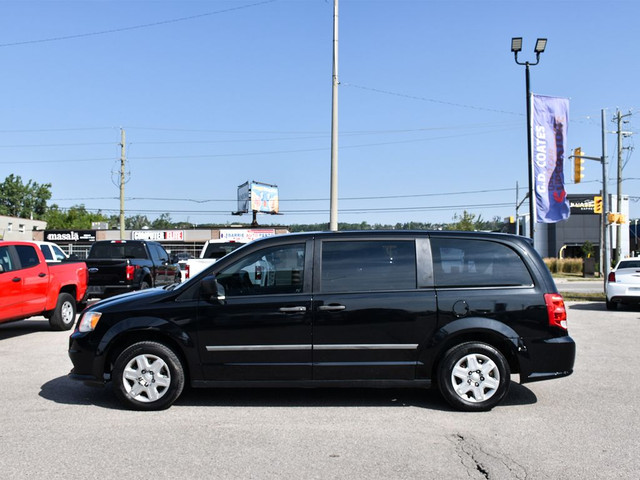 2012 Dodge Grand Caravan SE in Cars & Trucks in Barrie - Image 4