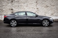 This 2022 Nissan Altima is for sale today. This sedan has 84,153 kms. It's black in colour . It has... (image 1)