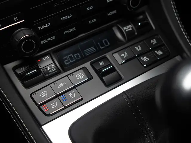 2024 Porsche 718 Cayman S | PREMIUM PKG | MANUAL | 20 IN WHEELS in Cars & Trucks in Mississauga / Peel Region - Image 23