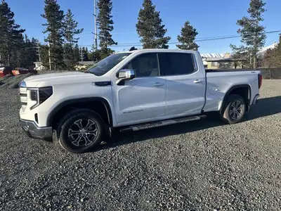 The 2025 GMC Sierra 1500 SLE is designed to deliver impressive power, modern technology, and a comfo...