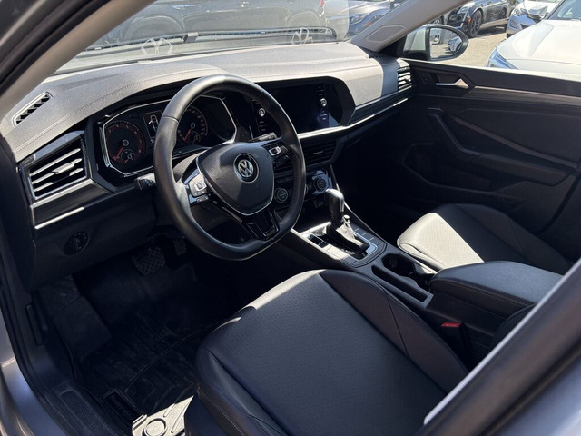 2020 Volkswagen Jetta HIGHLINE, CUIR, TOIT-PANO, CARPLAY, BLUETO in Cars & Trucks in Longueuil / South Shore - Image 2