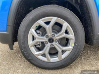 This Jeep Compass boasts a Intercooled Turbo Regular Unleaded I-4 2.0 L/122 engine powering this Aut... (image 8)