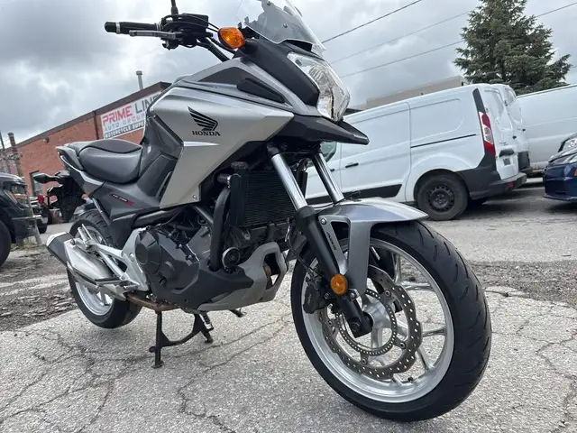 2016 Honda NC750X ~ HONDA NC750X ~ COOL BIKE ~ DUAL PURPOSE ~ in Street, Cruisers & Choppers in City of Toronto - Image 30