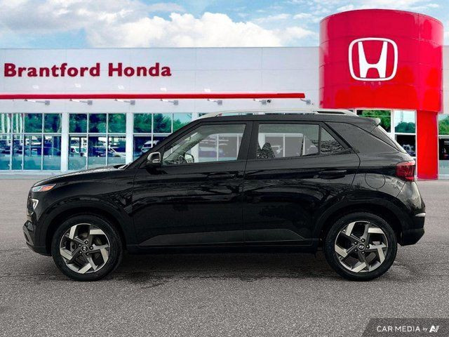 2022 Hyundai Venue Trend in Cars & Trucks in Brantford - Image 2