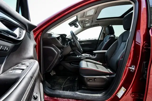 2023 Buick Envision Essence • HEATED LEATHER • POWER LIFTGATE in Cars & Trucks in Ottawa - Image 30