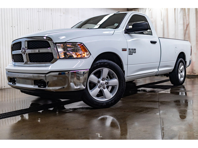 2022 Ram 1500 Classic 4x4 Reg Cab SLT Longbox PSeat BCam in Cars & Trucks in Red Deer - Image 4