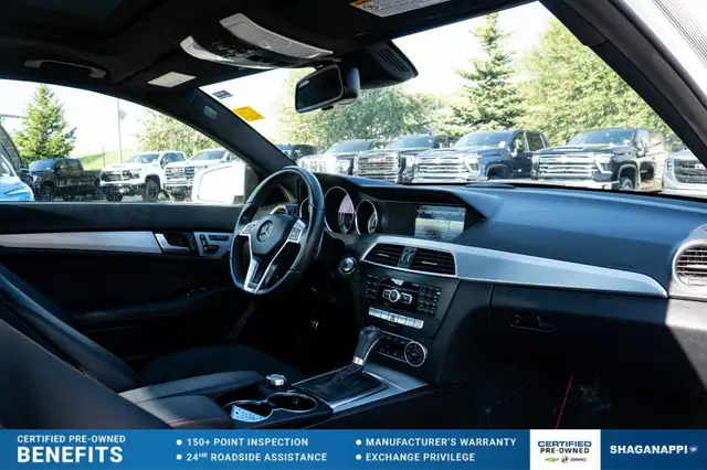 2015 Mercedes-Benz C-Class C 3504MATIC® | LOW KM | BEAUTIFUL CON in Cars & Trucks in Calgary - Image 17