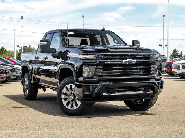 2025 Chevrolet Silverado 2500HD Custom in Cars & Trucks in Edmonton - Image 2