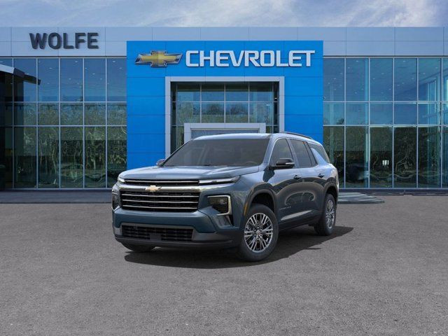 2025 Chevrolet Traverse LT in Cars & Trucks in Calgary - Image 4
