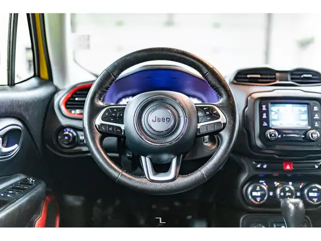 2015 Jeep Renegade 4x4 Trailhawk Leather BCam dans Autos et camions dans Grande Prairie - Image 13