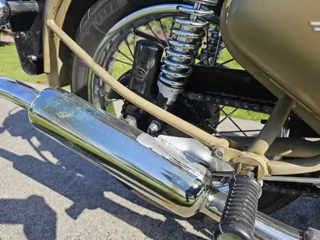 2012 Royal Enfield Classic 500 Desert Storm in Street, Cruisers & Choppers in Chilliwack - Image 10