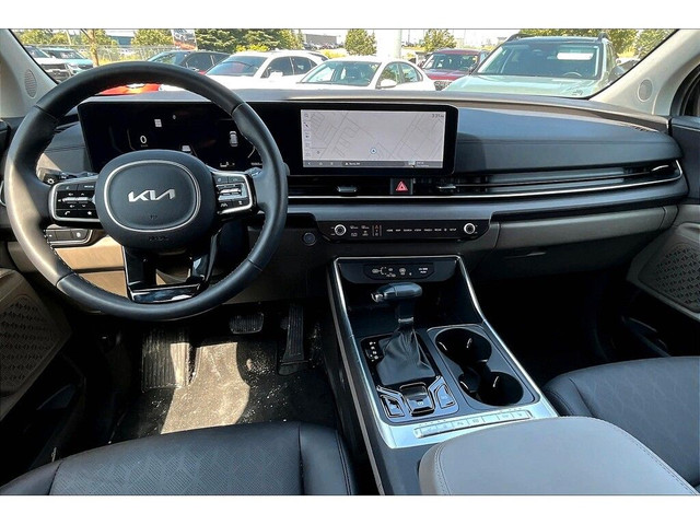 2025 Kia Carnival EX in Cars & Trucks in Barrie - Image 4