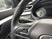 The 2021 Infiniti QX50 Luxe presents a compelling combination of power and sophistication with its e... (image 9)