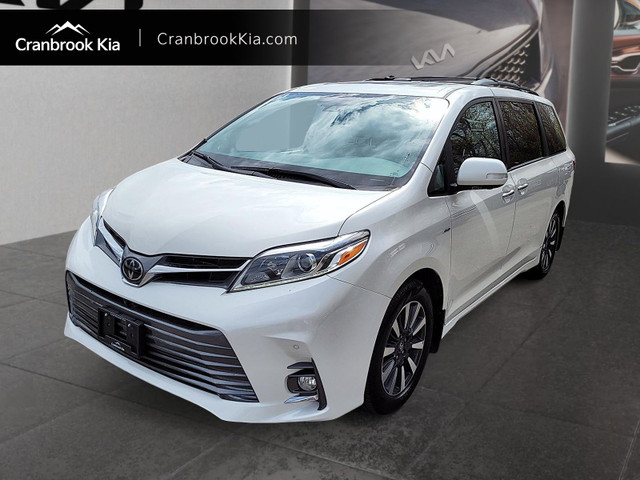 2018 Toyota Sienna XLE AWD! in Cars & Trucks in Cranbrook - Image 2