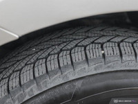 * All-Wheel Drive * Rear Park Assist: Audible warning * Brakes: 4-wheel antilock disc * Manual-foldi... (image 9)