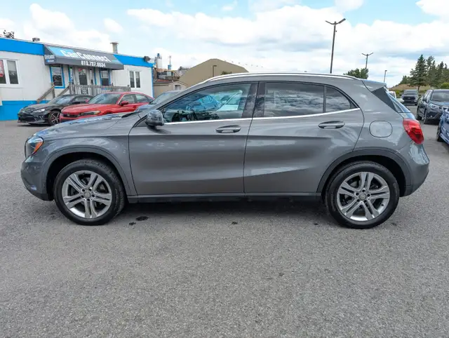 2017 Mercedes-Benz GLA 250 in Cars & Trucks in Ottawa - Image 3