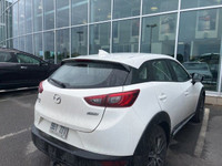 Le Mazda CX-3 GT AWD 2016 est un petit VUS compact qui se distingue par son design dynamique et spor... (image 3)