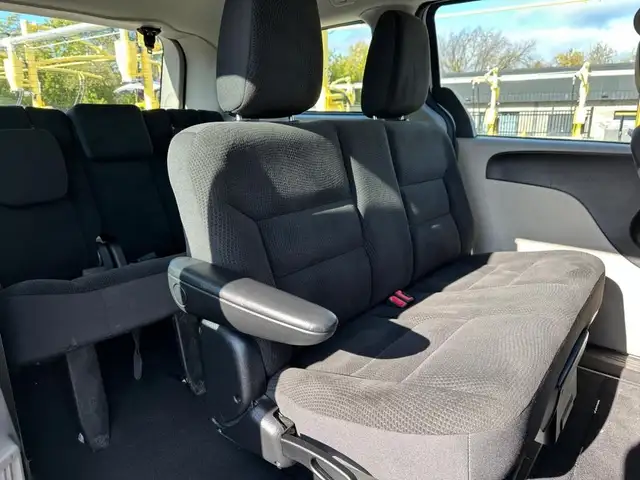 2018 DODGE GRAND CARAVAN * NO ACCIDENTS * V6 * MUST SEE NO ACCID in Cars & Trucks in Barrie - Image 12