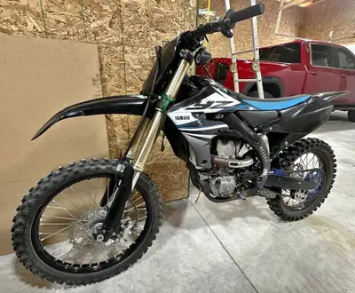 APPLY NOW: https://www.ridecollective.ca/get-pre-approved The 2018 YZ450F is a race-ready motocross...