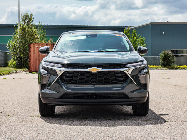2025 Chevrolet Trax LS in Cars & Trucks in Strathcona County - Image 3