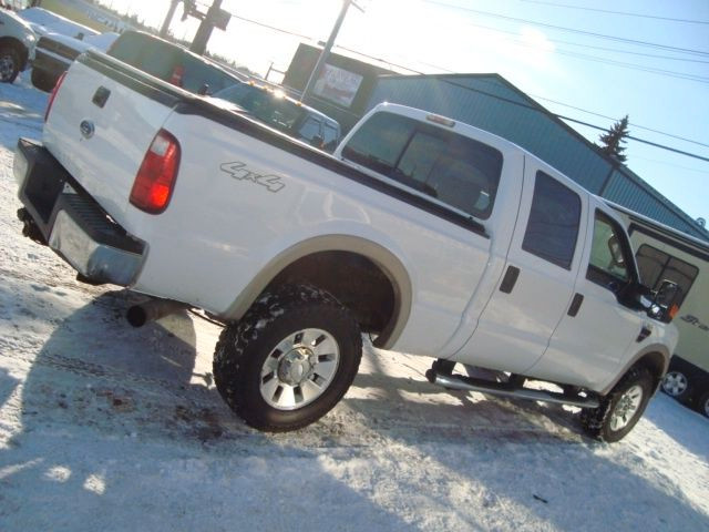 2008 Ford Super Duty F-350 SRW 4X4 CREW CAB XLT DIESEL in Cars & Trucks in Edmonton - Image 3