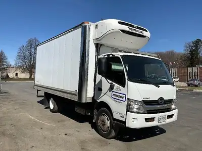 2018 HINO TRUCK 195 REEFER TRUCK; Medium Duty Trucks - VAN-REEFER;Purchase your vehicle from the lea...