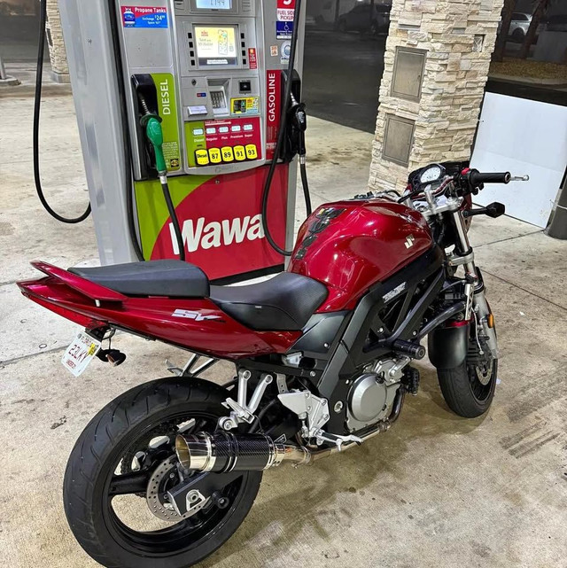 2007 SUZUKI SV650-BURGUNDY! in Street, Cruisers & Choppers in Edmonton - Image 4
