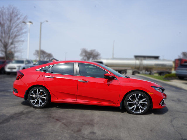 2020 Honda Civic Sedan Touring in Cars & Trucks in Hamilton - Image 3