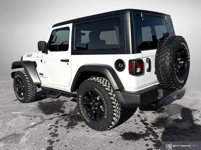  2022 Jeep Wrangler WILLYS | MANUAL | LOW KMS | JUST TRADED | in Cars & Trucks in Oakville / Halton Region - Image 4