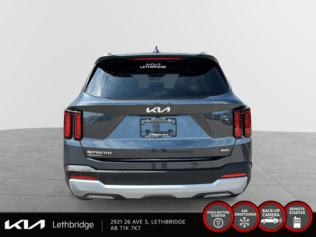 2024 Kia Sorento LX - Low KM in Cars & Trucks in Lethbridge - Image 3